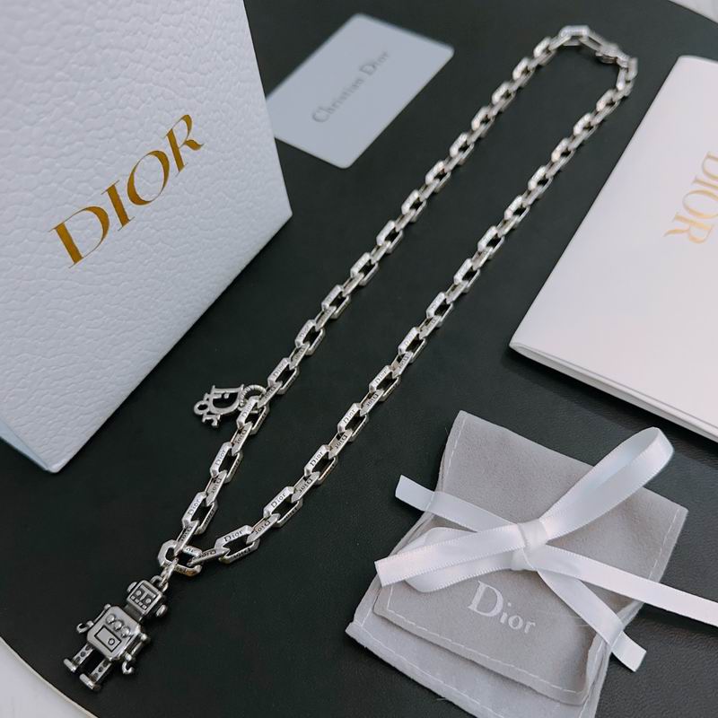 Dior Necklace 05lyr408